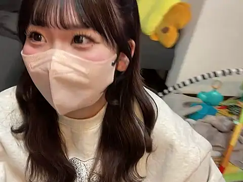 Snapshot of shina_mo_n_ch chatting on December 17, 2:12 pm shina mo n ch online show from December 17, 2:12 pm