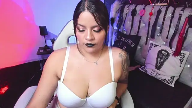 victoria  floyd online show from March 26, 8:36 pm