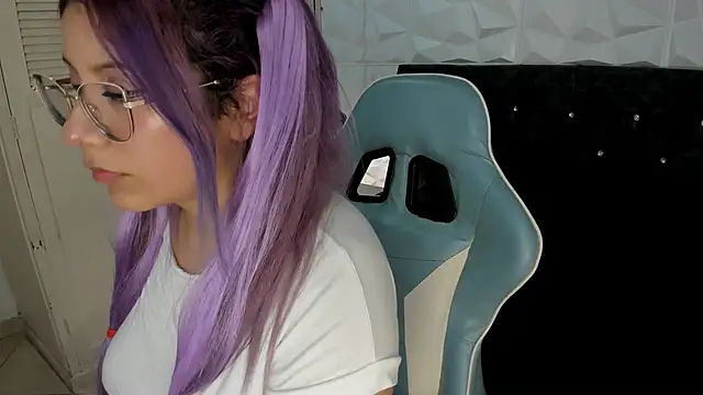 Snapshot of Hiraku_dl chatting on January 30, 11:13 pm Hiraku dl online show from January 30, 11:13 pm