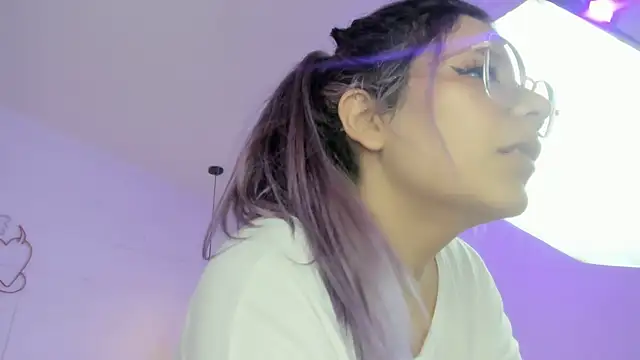 Snapshot of Hiraku_dl chatting on March 1, 4:47 am Hiraku dl online show from March 1, 4:47 am