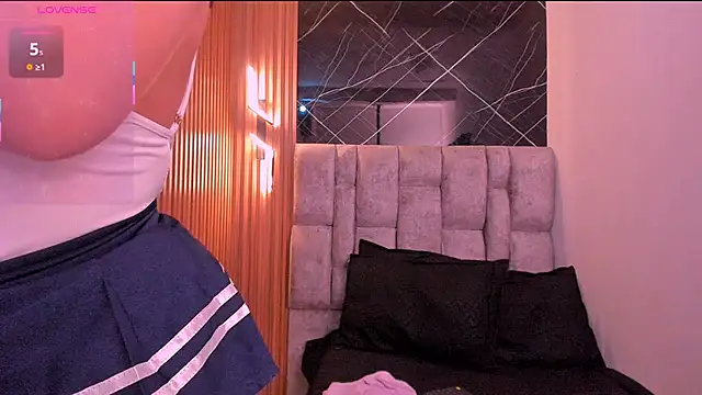 Snapshot of Hiraku_dl chatting on September 17, 10:22 pm Hiraku dl online show from September 17, 10:22 pm