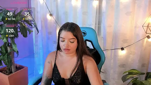 Lia little18 online show from May 15, 9:33 pm