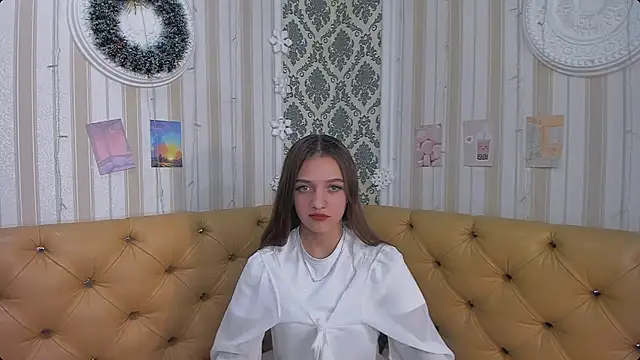 Snapshot of Katy__Cute chatting on March 21, 11:12 am Katy Cute online show from March 21, 11:12 am