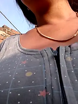 Snapshot of Bina_Bhanot chatting on March 15, 2:35 am Bina Bhanot online show from March 15, 2:35 am