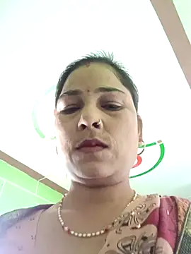 Snapshot of Bina_Bhanot chatting on March 21, 5:54 am Bina Bhanot online show from March 21, 5:54 am