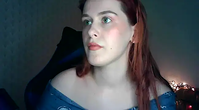 Snapshot of Malinkaaaa chatting on March 13, 9:48 pm Malinkaaaa online show from March 13, 9:48 pm