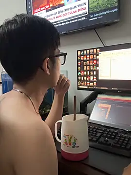 Snapshot of SievingPrep chatting on April 1, 2:25 pm SievingPrep online show from April 1, 2:25 pm