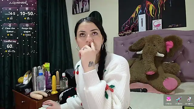 Snapshot of Emmie_Hot chatting on September 18, 11:56 am Emmie Hot online show from September 18, 11:56 am