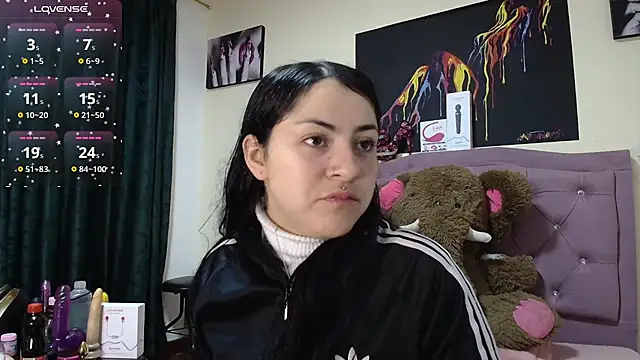 Emmie Hot online show from November 10, 12:26 pm