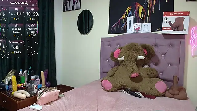 Emmie Hot online show from May 13, 11:51 am