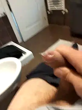 Snapshot of arveia chatting on March 29, 4:29 pm arveia online show from March 29, 4:29 pm