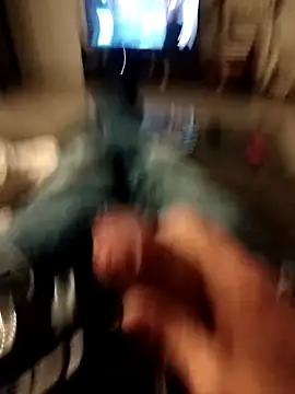 Snapshot of arveia chatting on April 3, 11:03 pm arveia online show from April 3, 11:03 pm