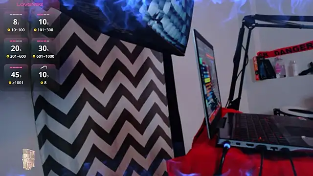 KittiePurry69 online show from November 6, 3:29 am