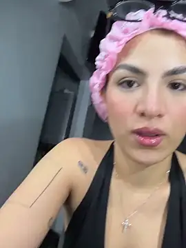 Snapshot of thompsonabella666 chatting on March 26, 2:50 am thompsonabella666 online show from March 26, 2:50 am