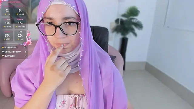 Ayha khalaf online show from September 25, 1:09 am