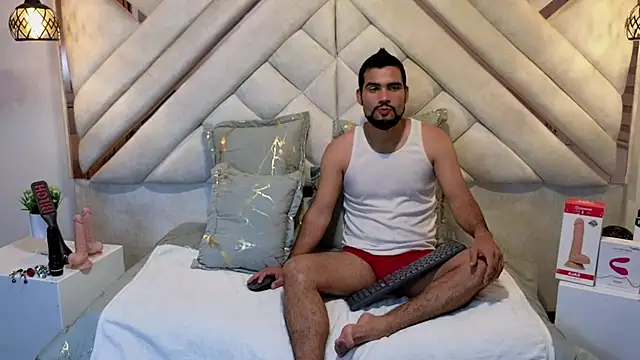 luxurycoupl online show from February 7, 3:34 am