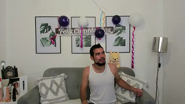 luxurycoupl online show from February 12, 3:51 am