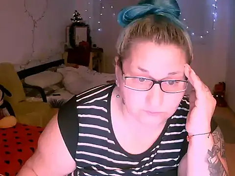 mayamayx online show from December 19, 6:04 pm