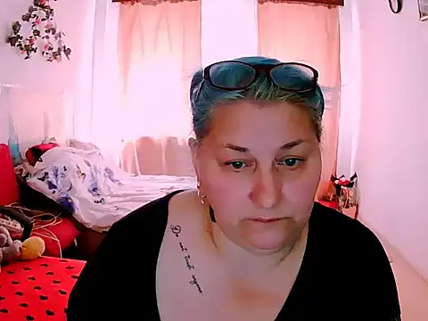 mayamayx online show from April 16, 9:21 am