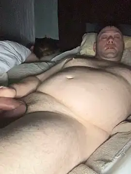 Snapshot of Dadbod4you chatting on February 1, 8:13 am Dadbod4you online show from February 1, 8:13 am