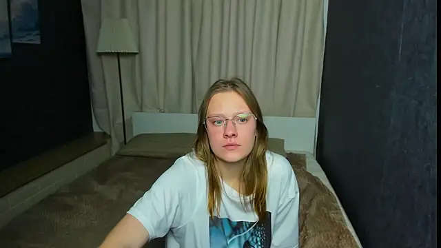 TessaSwans online show from January 30, 1:22 am