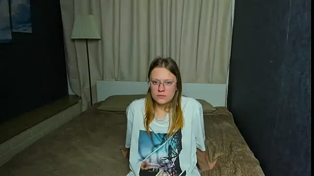 TessaSwans online show from January 30, 12:16 pm