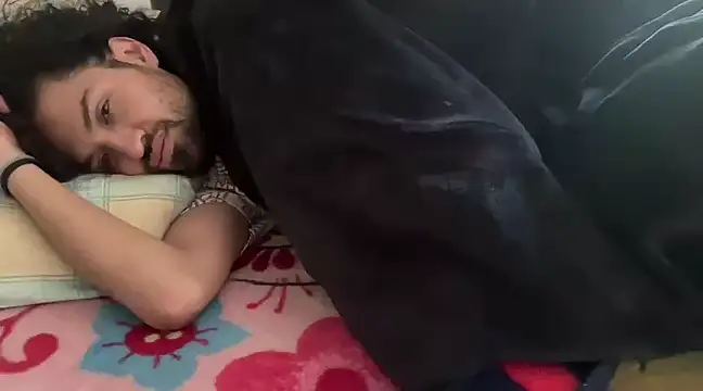 Snapshot of elviolagays91 chatting on January 23, 5:31 pm elviolagays91 online show from January 23, 5:31 pm