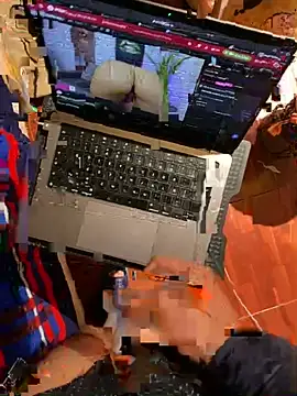 Snapshot of elviolagays91 chatting on February 19, 6:00 am elviolagays91 online show from February 19, 6:00 am