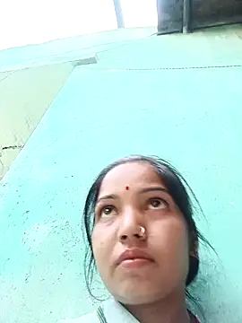 Bhuvi Bedi online show from February 2, 11:51 am