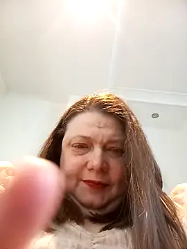 HotHornyEmmaX online show from April 19, 6:24 am