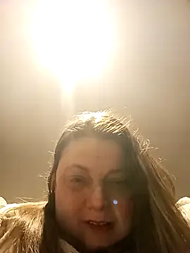 HotHornyEmmaX online show from April 19, 7:27 pm