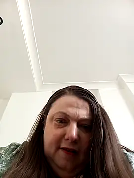 HotHornyEmmaX online show from April 26, 10:57 am