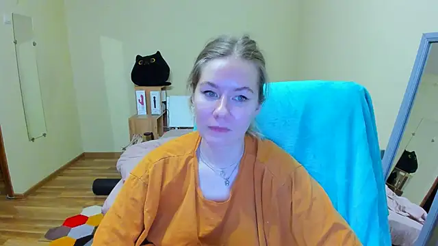Snapshot of EmilyPaw chatting on February 25, 5:58 pm EmilyPaw online show from February 25, 5:58 pm