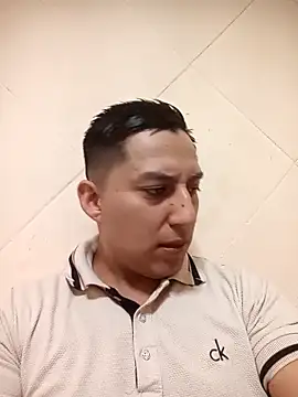 Snapshot of LuisMex1998 chatting on March 1, 1:51 am LuisMex1998 online show from March 1, 1:51 am