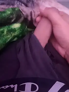 Snapshot of leodavid91 chatting on December 22, 4:26 pm leodavid91 online show from December 22, 4:26 pm