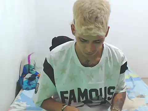 lu nastyboy18 online show from February 13, 4:54 am