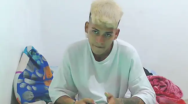 lu nastyboy18 online show from February 23, 6:17 am