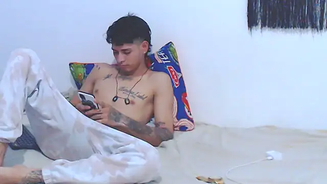 lu nastyboy18 online show from September 11, 8:20 pm