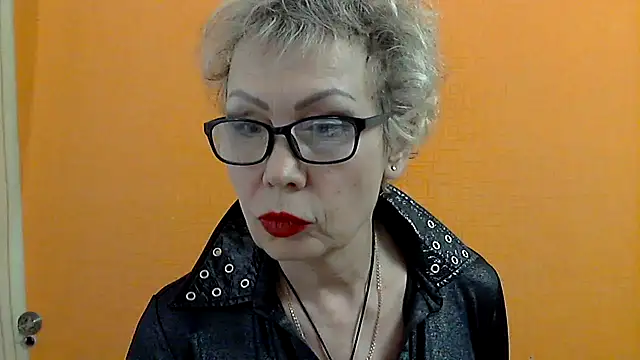 NessyJenixs online show from February 3, 6:49 pm