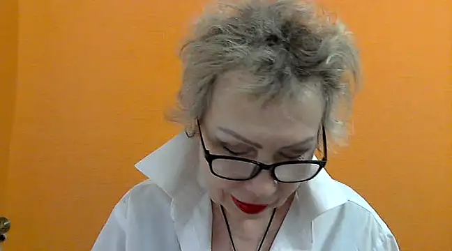 NessyJenixs online show from March 1, 7:15 pm