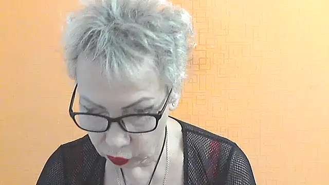 Snapshot of NessyJenixs chatting on November 10, 7:40 am NessyJenixs online show from November 10, 7:40 am