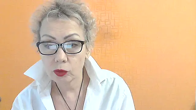 Snapshot of NessyJenixs chatting on December 18, 7:36 am NessyJenixs online show from December 18, 7:36 am