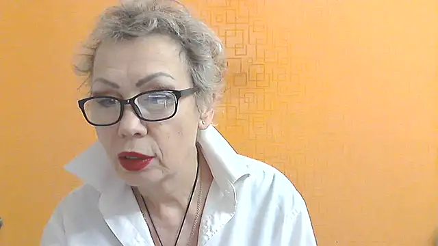 Snapshot of NessyJenixs chatting on December 19, 5:20 pm NessyJenixs online show from December 19, 5:20 pm