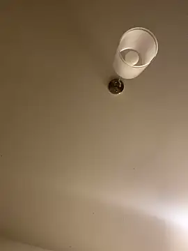 Snapshot of theprettysoles chatting on December 15, 11:42 pm theprettysoles online show from December 15, 11:42 pm