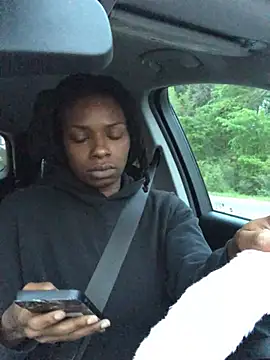 Snapshot of theprettysoles chatting on April 6, 11:49 pm theprettysoles online show from April 6, 11:49 pm