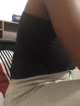 theprettysoles online show from July 18, 1:43 am
