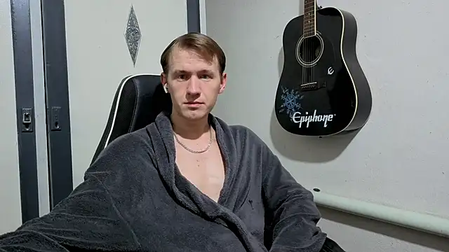 Snapshot of DiMastyzzz chatting on January 24, 4:17 pm DiMastyzzz online show from January 24, 4:17 pm