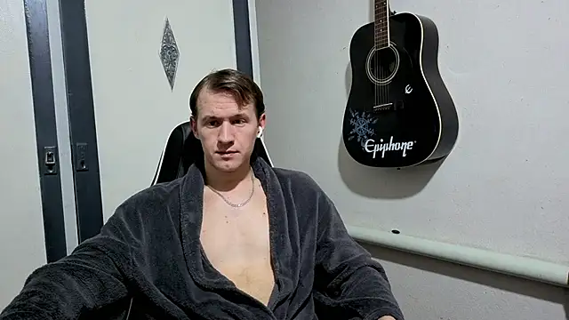 Snapshot of DiMastyzzz chatting on February 2, 5:26 pm DiMastyzzz online show from February 2, 5:26 pm