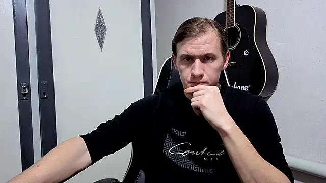 Snapshot of DiMastyzzz chatting on February 5, 4:03 pm DiMastyzzz online show from February 5, 4:03 pm