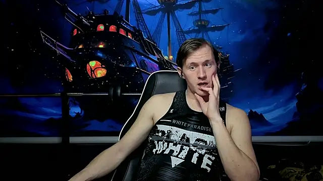 Snapshot of DiMastyzzz chatting on March 9, 7:59 pm DiMastyzzz online show from March 9, 7:59 pm